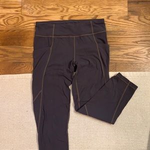 Athleta G!rl Capri Leggings